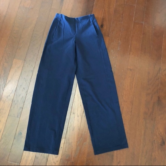Lululemon athletica wide leg pants size 2 navy pockets - Picture 2 of 9